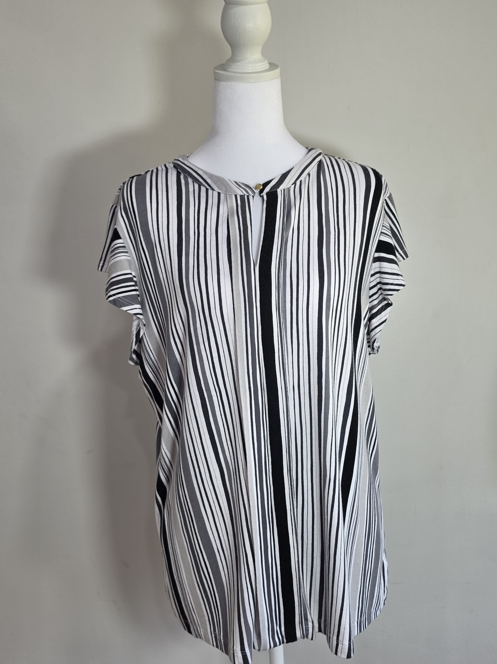 Liz Claiborne Black and White Vertical Stripe Flutter Sleeve Blouse